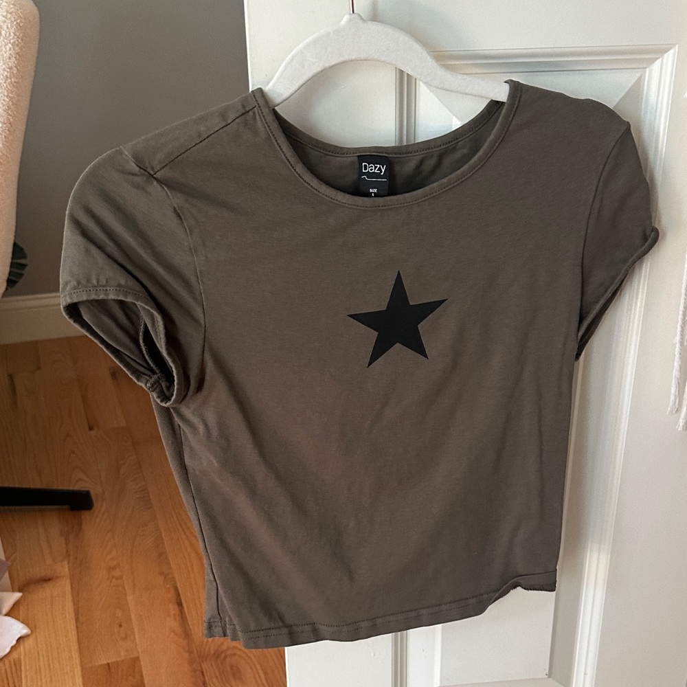 Cazy Olive Star Short Sleeve Tee